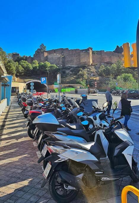La Que Frao Home Malaga Bagian luar foto